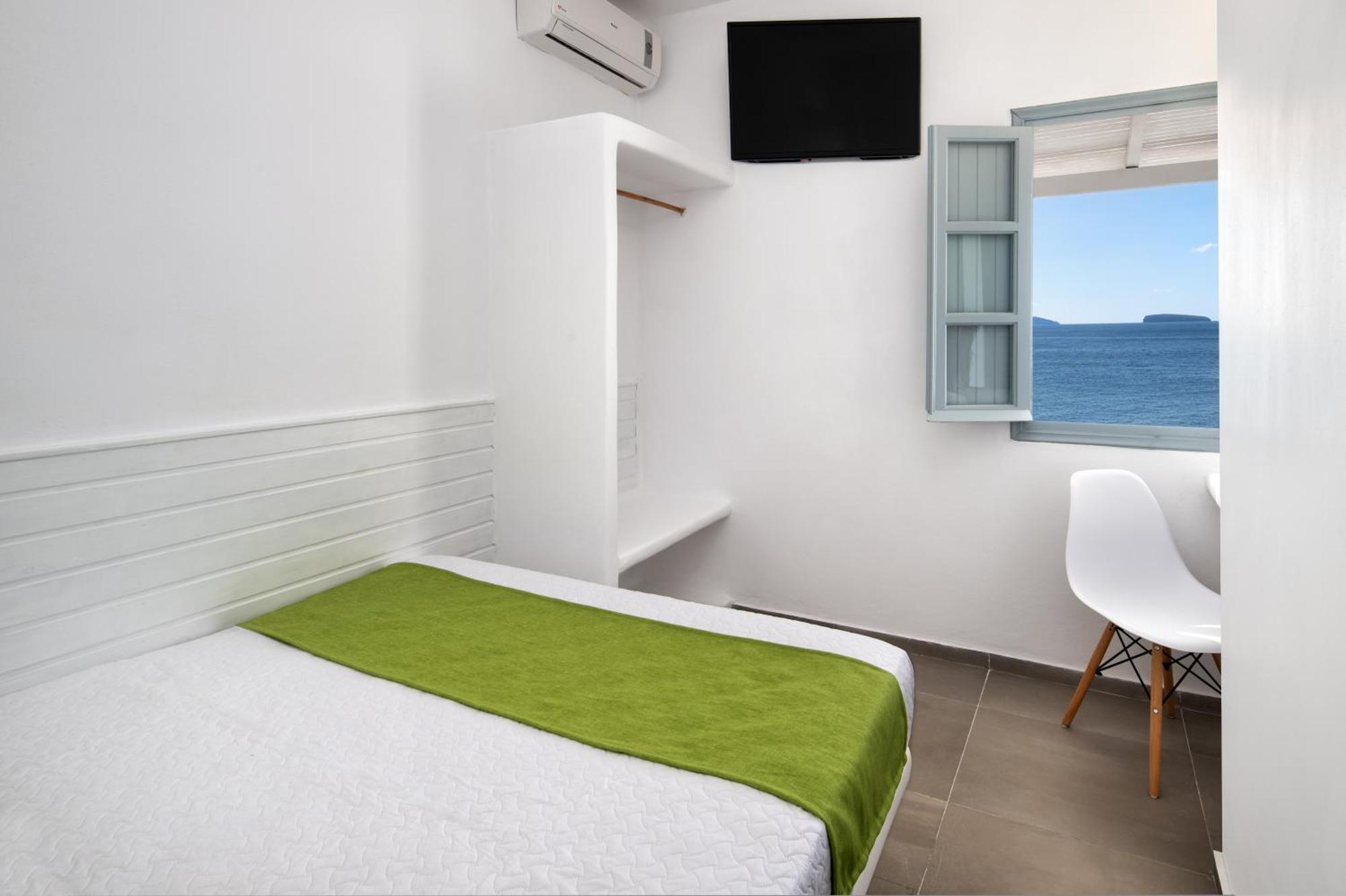 イア Lava Stone Bed & Breakfast エクステリア 写真