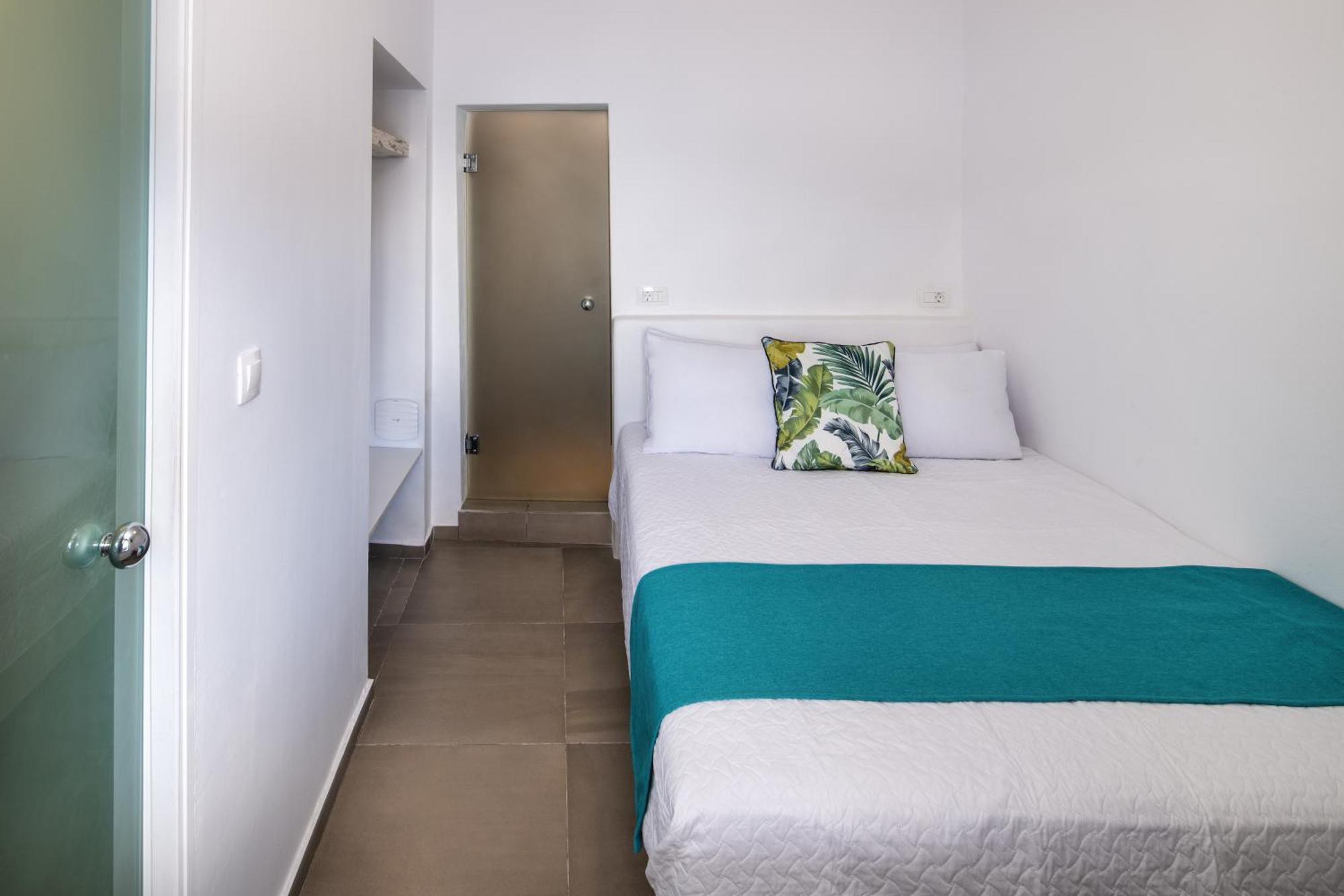 イア Lava Stone Bed & Breakfast エクステリア 写真
